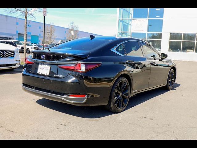2022 Lexus ES 300h F Sport