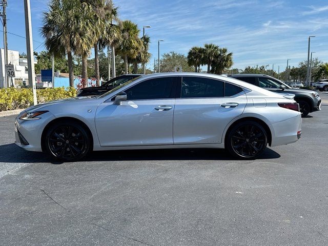 2022 Lexus ES 300h F Sport