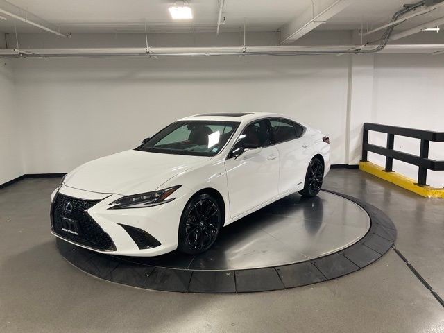 2022 Lexus ES 300h F Sport