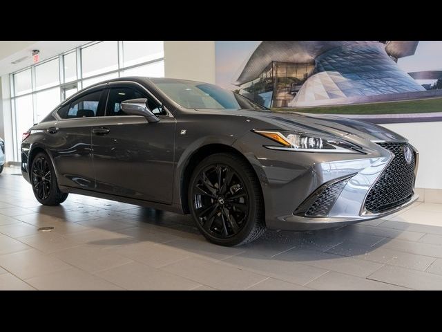 2022 Lexus ES 300h F Sport