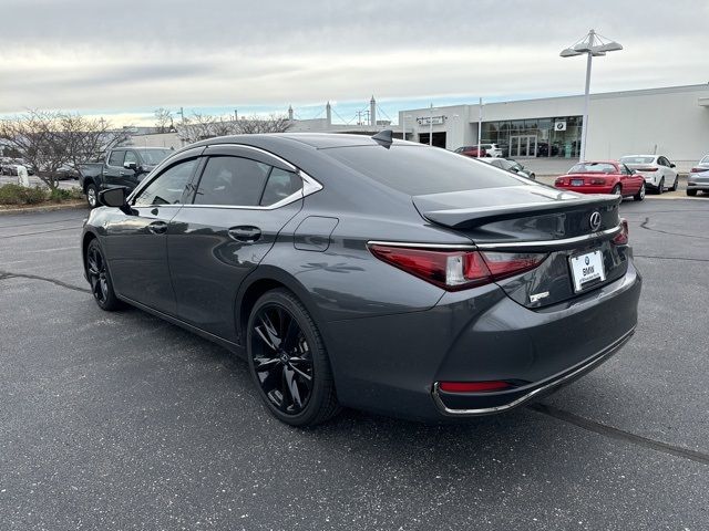 2022 Lexus ES 300h F Sport