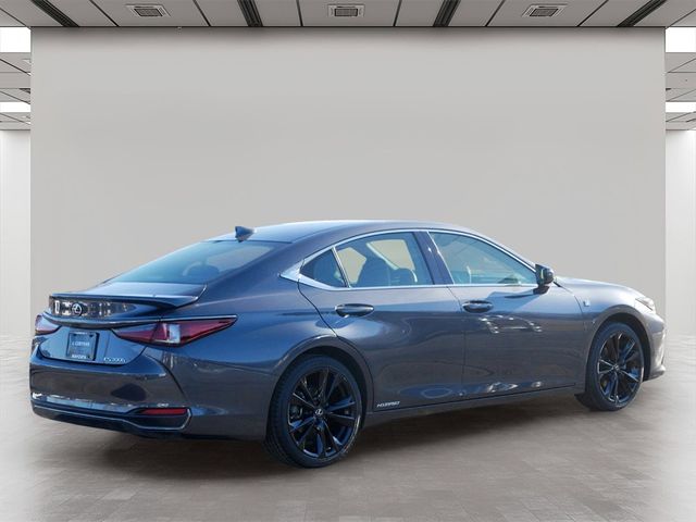 2022 Lexus ES 300h F Sport