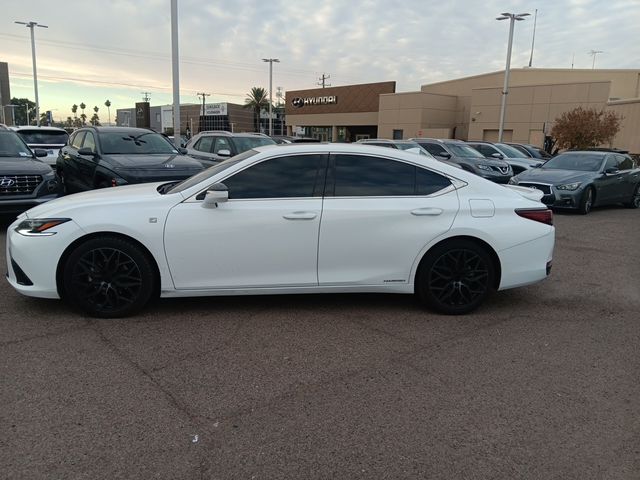 2022 Lexus ES 300h F Sport