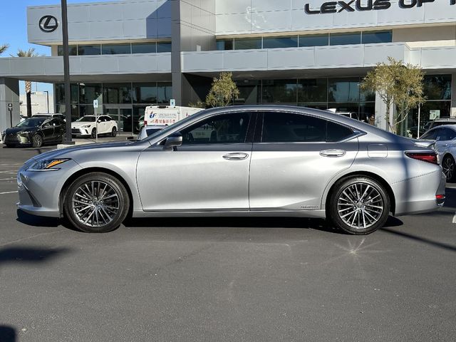 2022 Lexus ES 300h