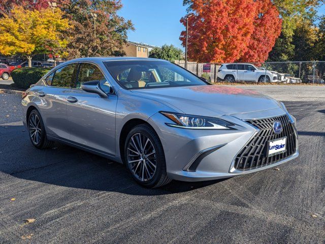 2022 Lexus ES 300h