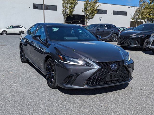 2022 Lexus ES 300h F Sport