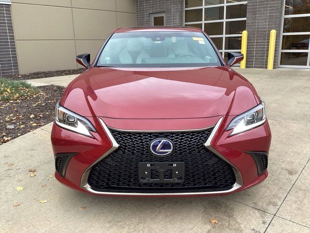 2022 Lexus ES 300h F Sport