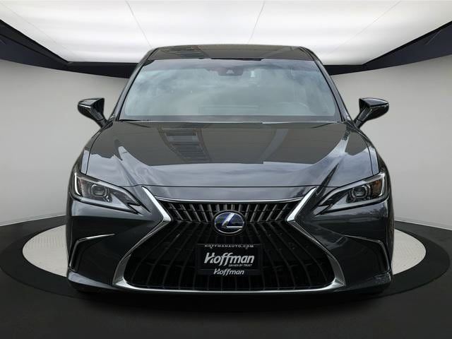 2022 Lexus ES 300h Luxury