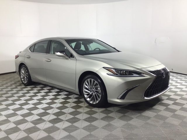 2022 Lexus ES 300h Luxury