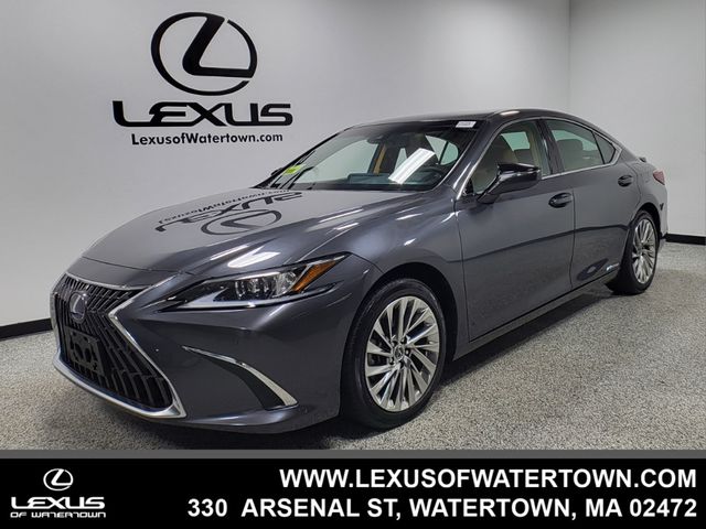 2022 Lexus ES 300h Luxury