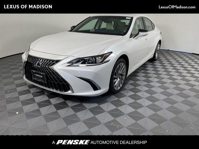 2022 Lexus ES 300h Luxury