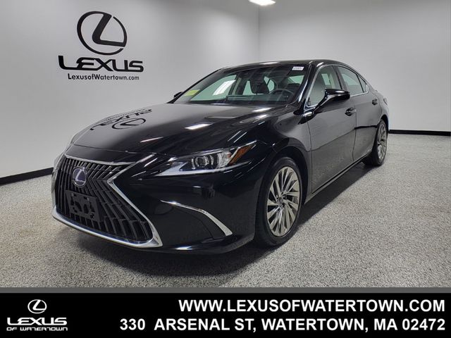 2022 Lexus ES 300h Luxury