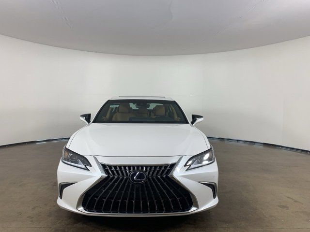 2022 Lexus ES 300h Luxury