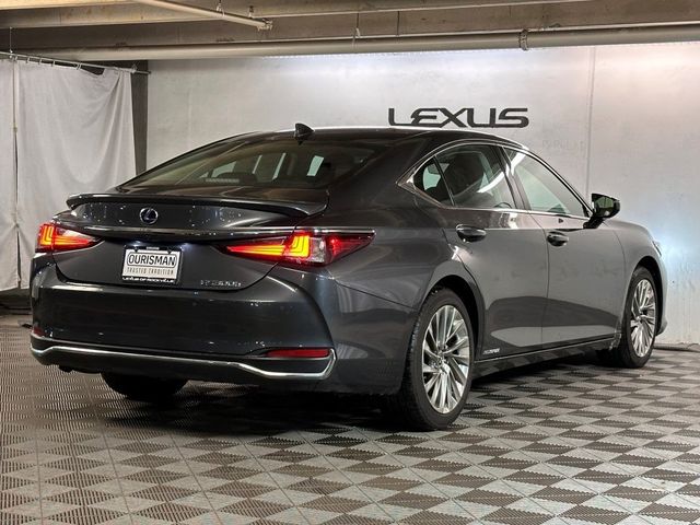 2022 Lexus ES 300h Luxury