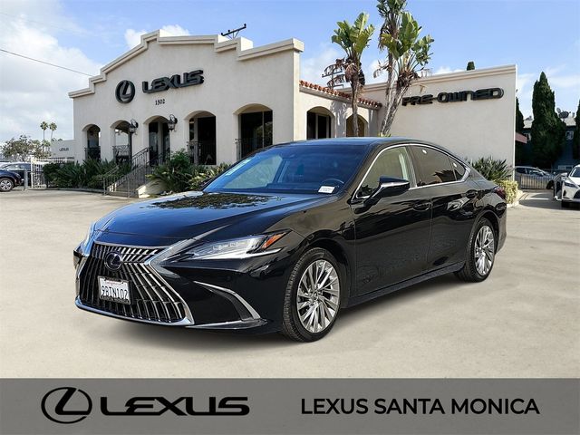 2022 Lexus ES 300h Luxury