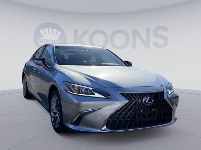 2022 Lexus ES 300h Luxury