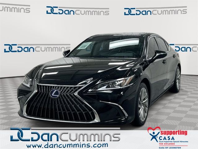 2022 Lexus ES 300h Luxury