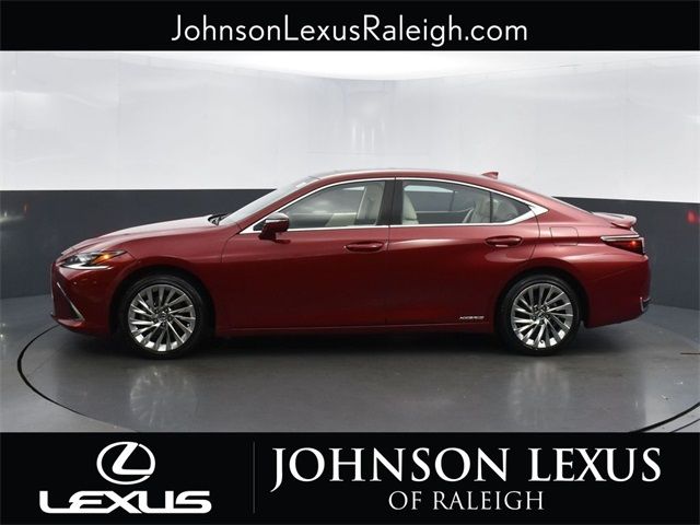 2022 Lexus ES 300h Luxury