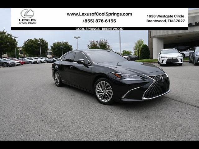 2022 Lexus ES 300h Ultra Luxury