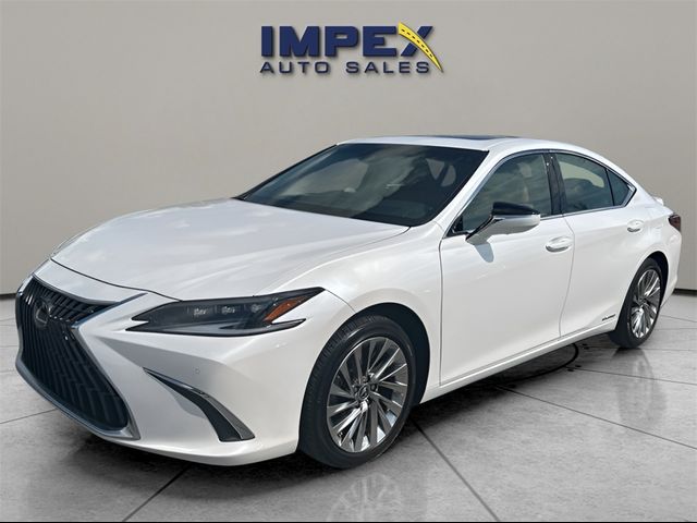 2022 Lexus ES 300h Ultra Luxury