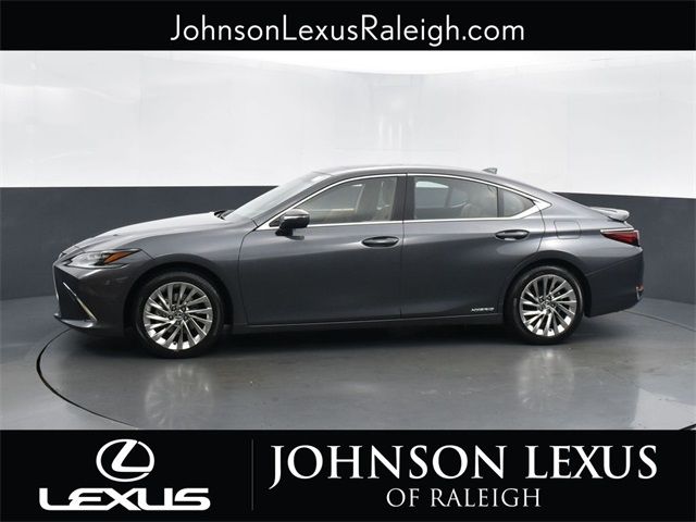 2022 Lexus ES 300h Ultra Luxury