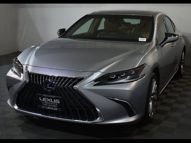 2022 Lexus ES 300h Ultra Luxury