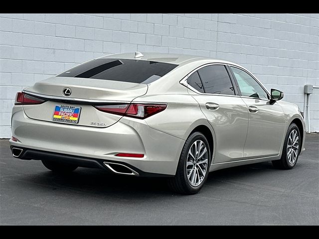 2022 Lexus ES 350