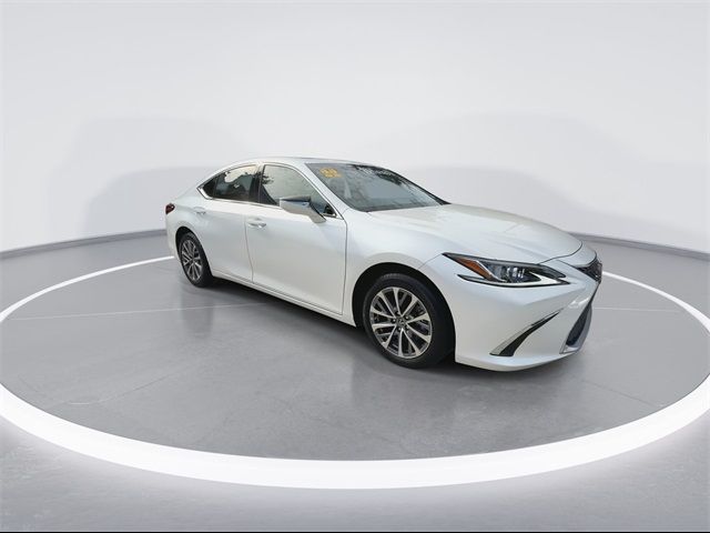 2022 Lexus ES 350