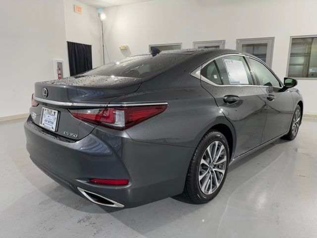 2022 Lexus ES 350