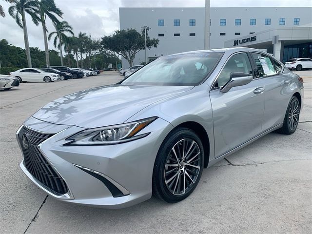 2022 Lexus ES 350