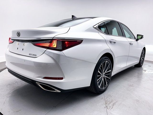 2022 Lexus ES 350