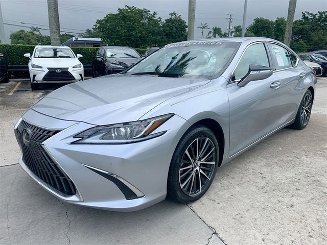 2022 Lexus ES 350