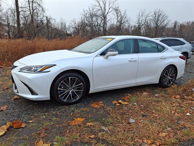 2022 Lexus ES 350