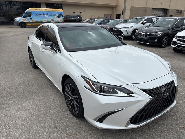 2022 Lexus ES 350