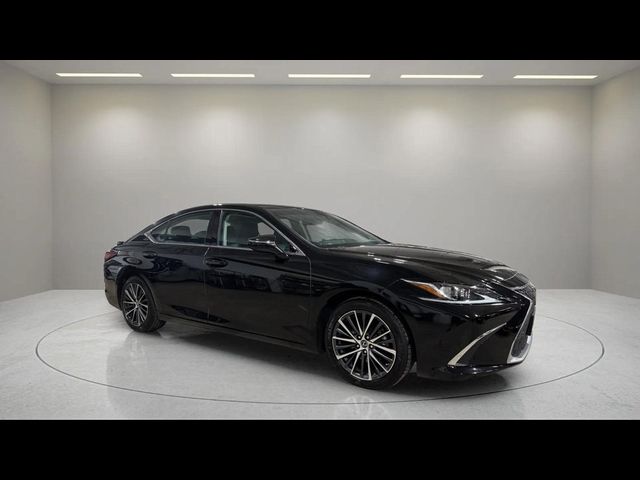 2022 Lexus ES 350