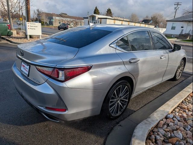 2022 Lexus ES 350