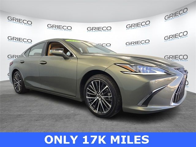 2022 Lexus ES 350