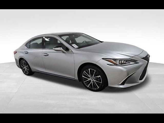 2022 Lexus ES 350