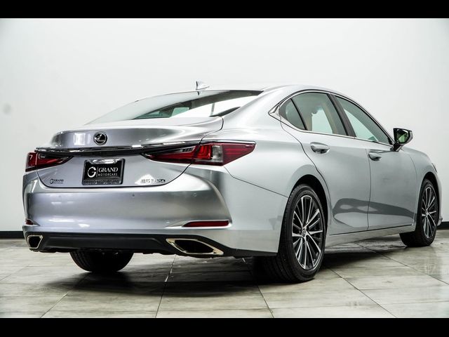 2022 Lexus ES 350