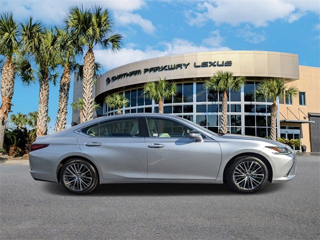 2022 Lexus ES 350