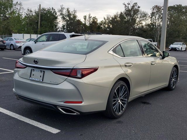 2022 Lexus ES 350