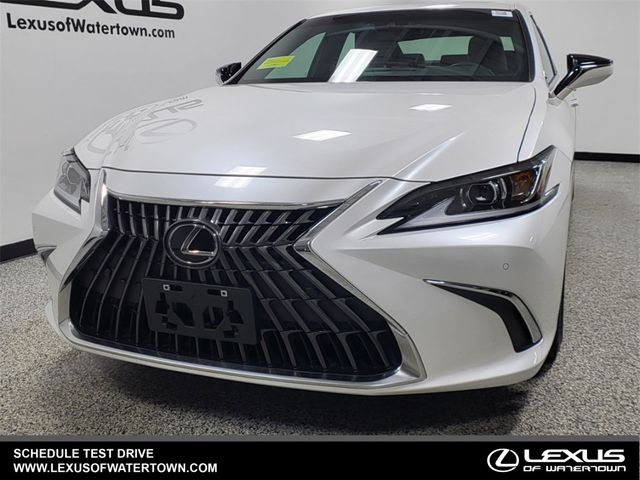 2022 Lexus ES 350