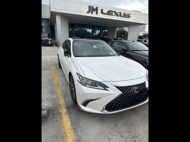 2022 Lexus ES 350