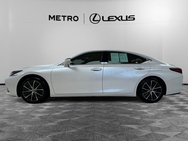 2022 Lexus ES 350