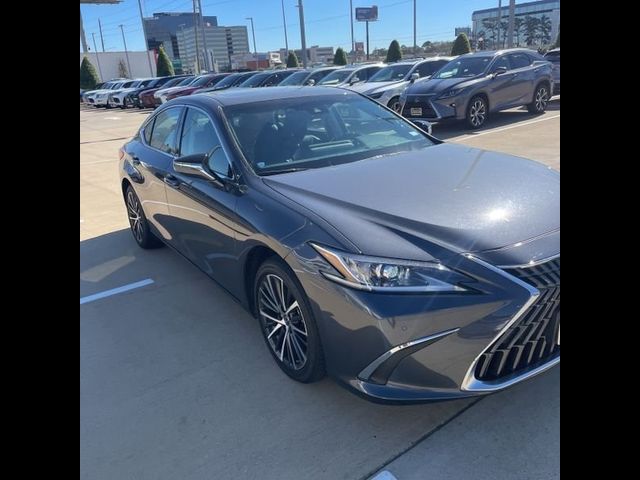 2022 Lexus ES 350