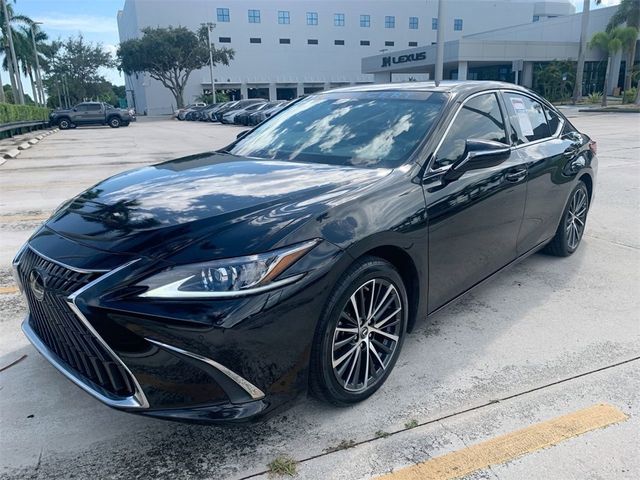 2022 Lexus ES 350