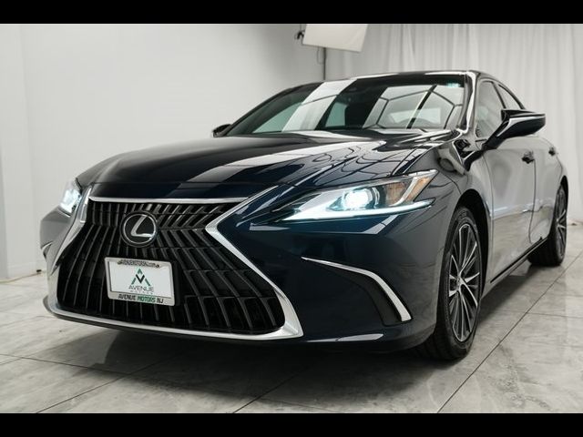 2022 Lexus ES 350