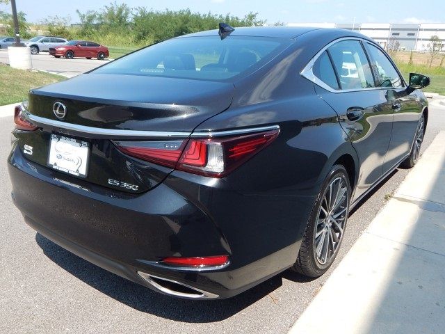 2022 Lexus ES 350