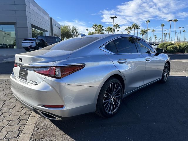 2022 Lexus ES 350