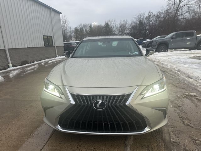 2022 Lexus ES 350 Luxury